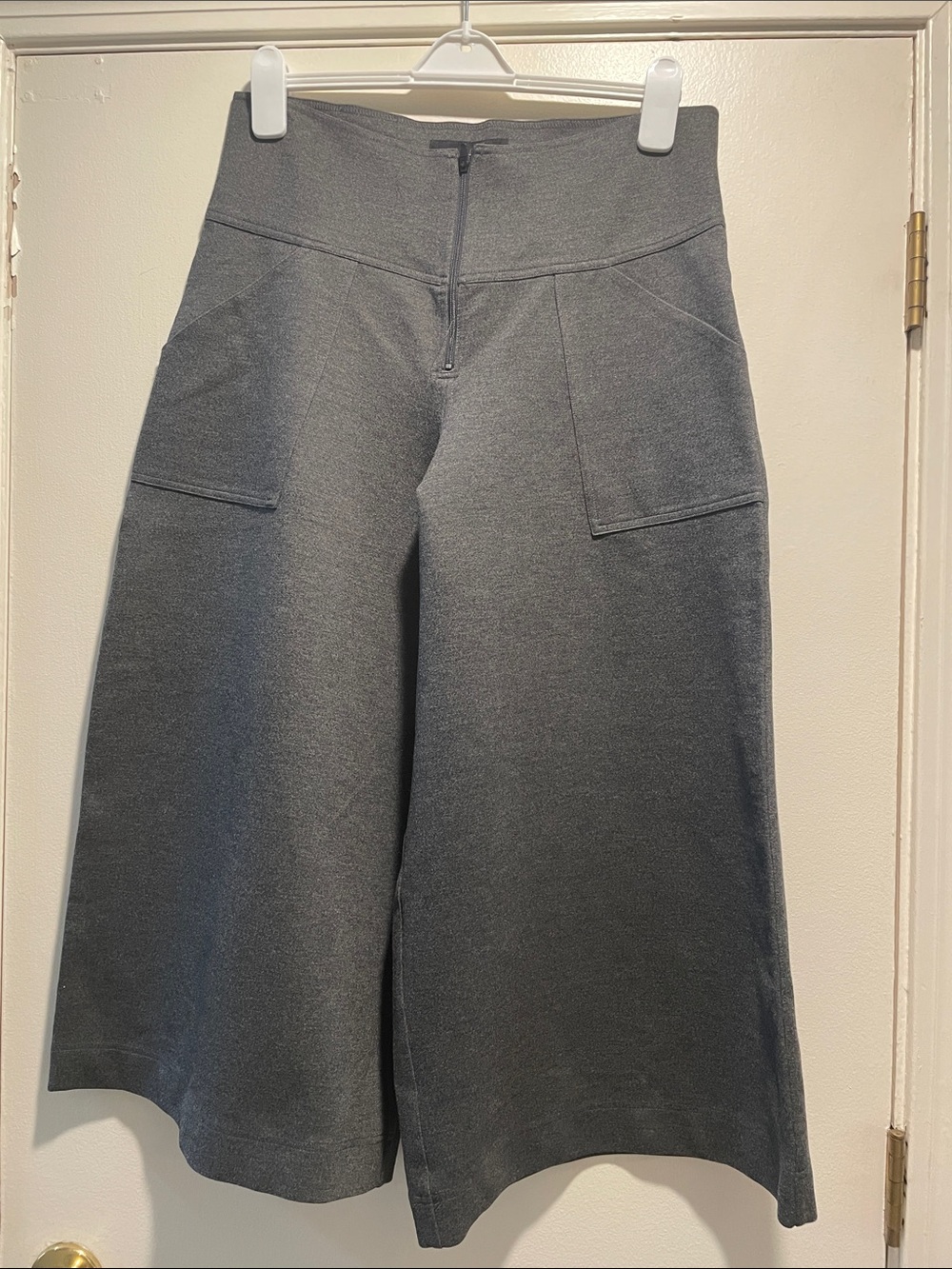 Bitte Kai Rand Thick High-Rise Wide-Leg Crop Culotte Pants in Charcoal Gray
